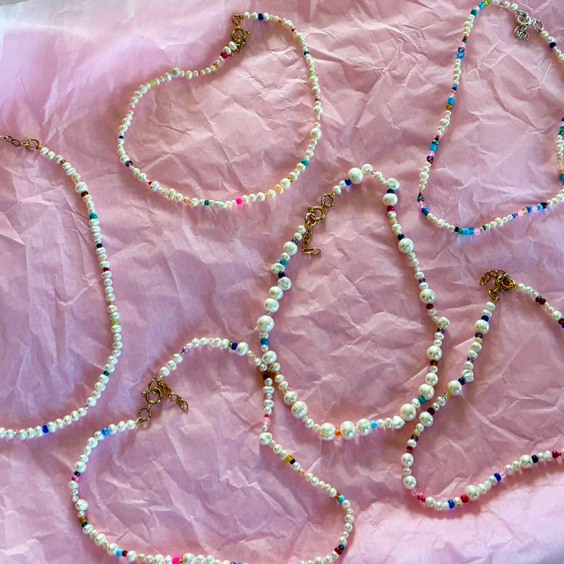 Confetti Pearl Necklaces Workshop