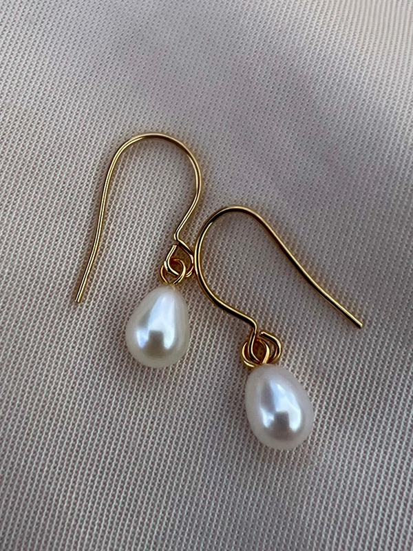 SALE The Pearl Earrings