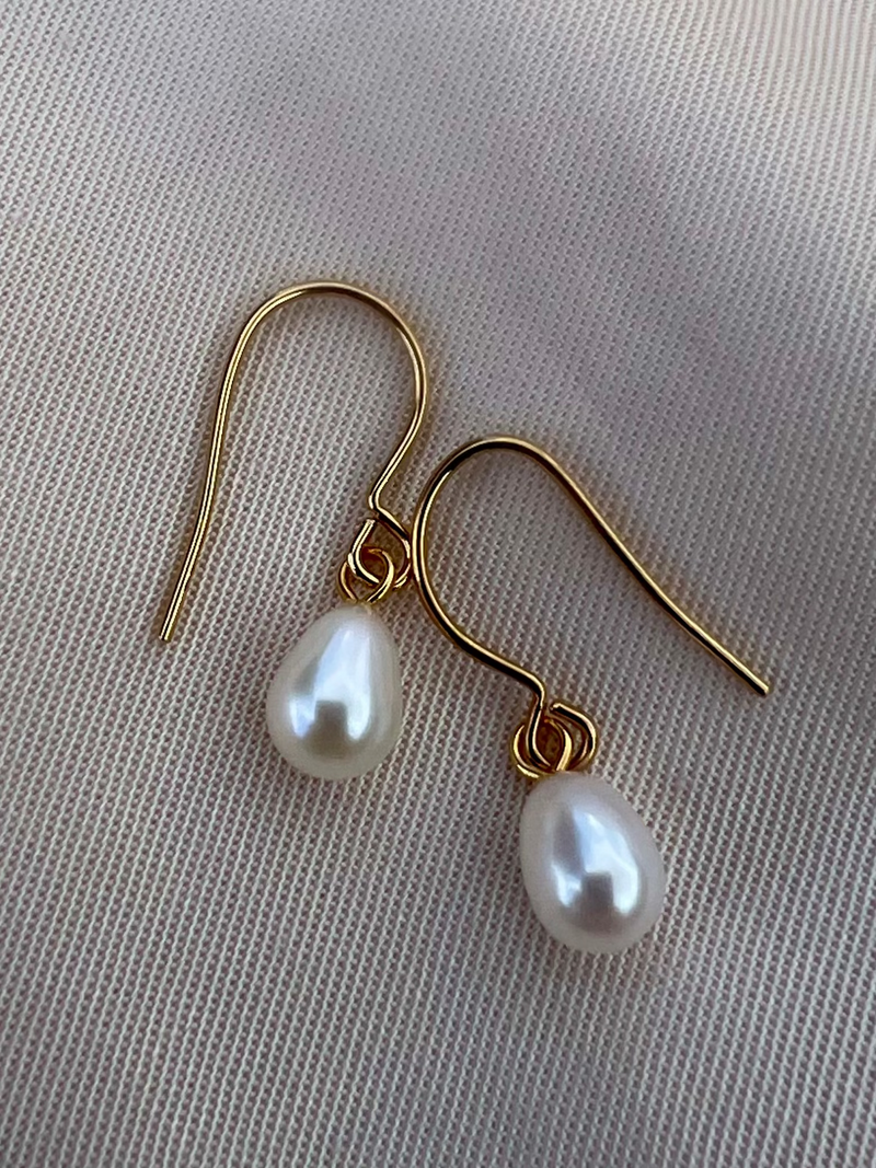 SALE The Pearl Earrings