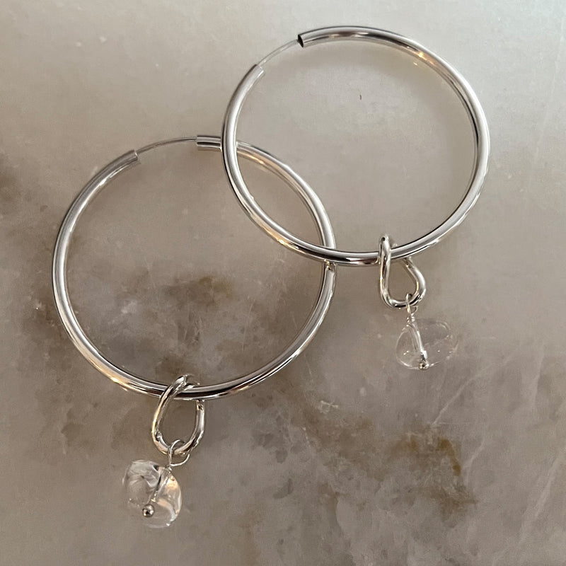 DREAMY CHRISTMAS The Yes Yes Yes Rock Crystal Hoops Silver