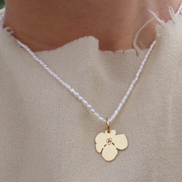 Lucky Clover Necklace – Queen's Luxe Jewels & Co